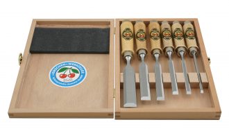 Chisel Set in a Wooden Box - Bevel Edge Chisel Set in a wooden box